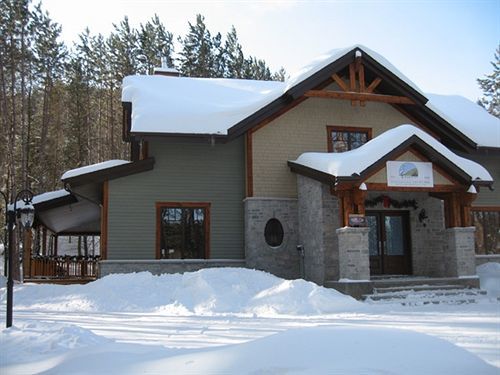 B&B Au Petit Marigot Mont-Tremblant Kültér fotó