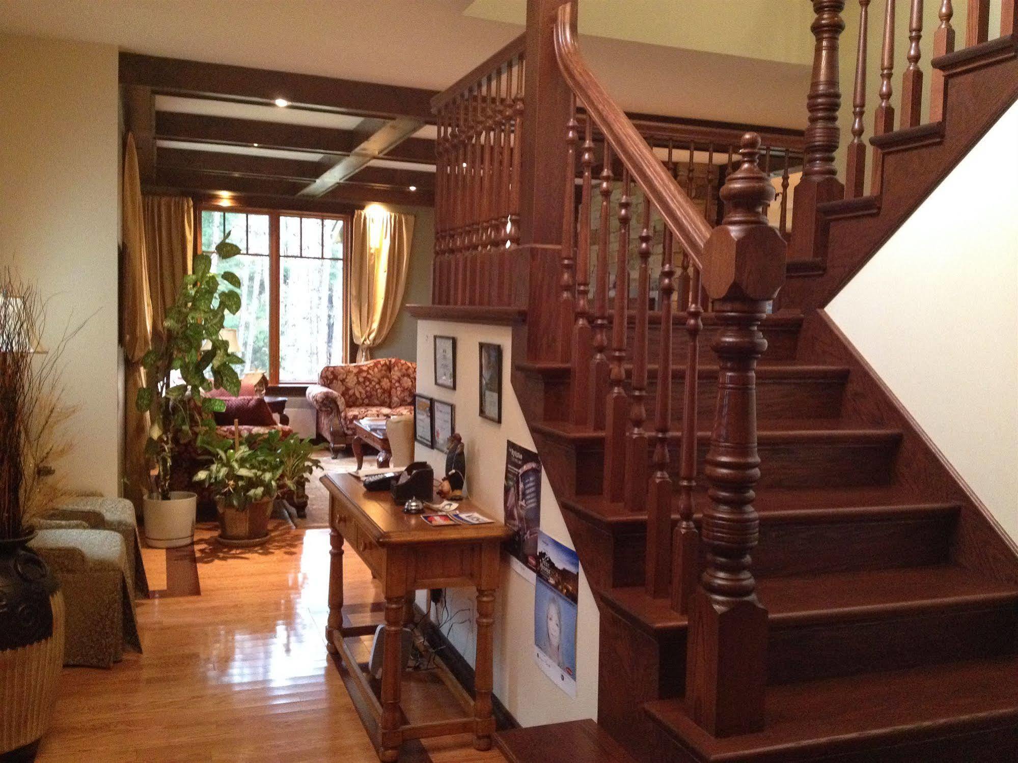 B&B Au Petit Marigot Mont-Tremblant Kültér fotó